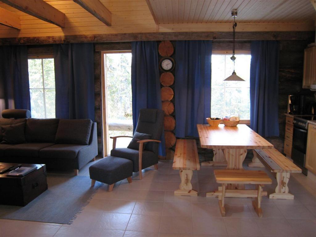 Lost Inn Cabins Äkäslompolo Kamer foto