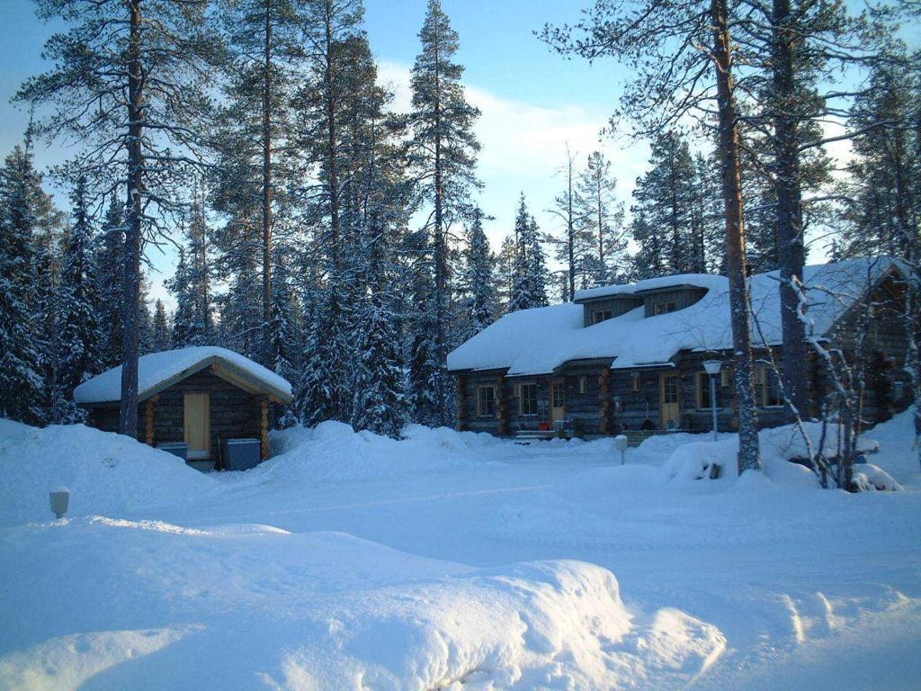 Lost Inn Cabins Äkäslompolo Kamer foto